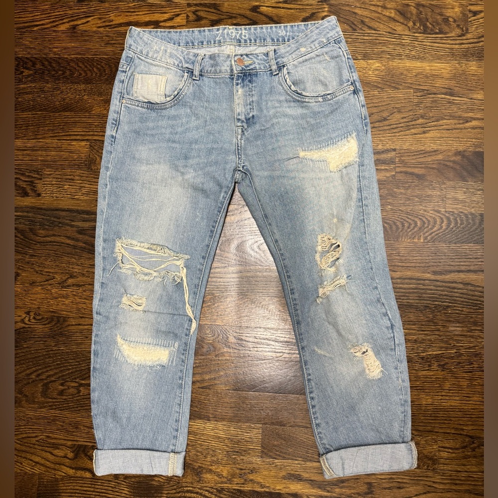 Zara Distressed Boyfriend Jeans, Size: EUR 36 (US 4)